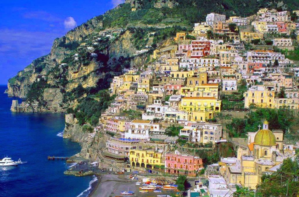 VIAJERA NON STOP  | Que llega a Nápoles por primera vez